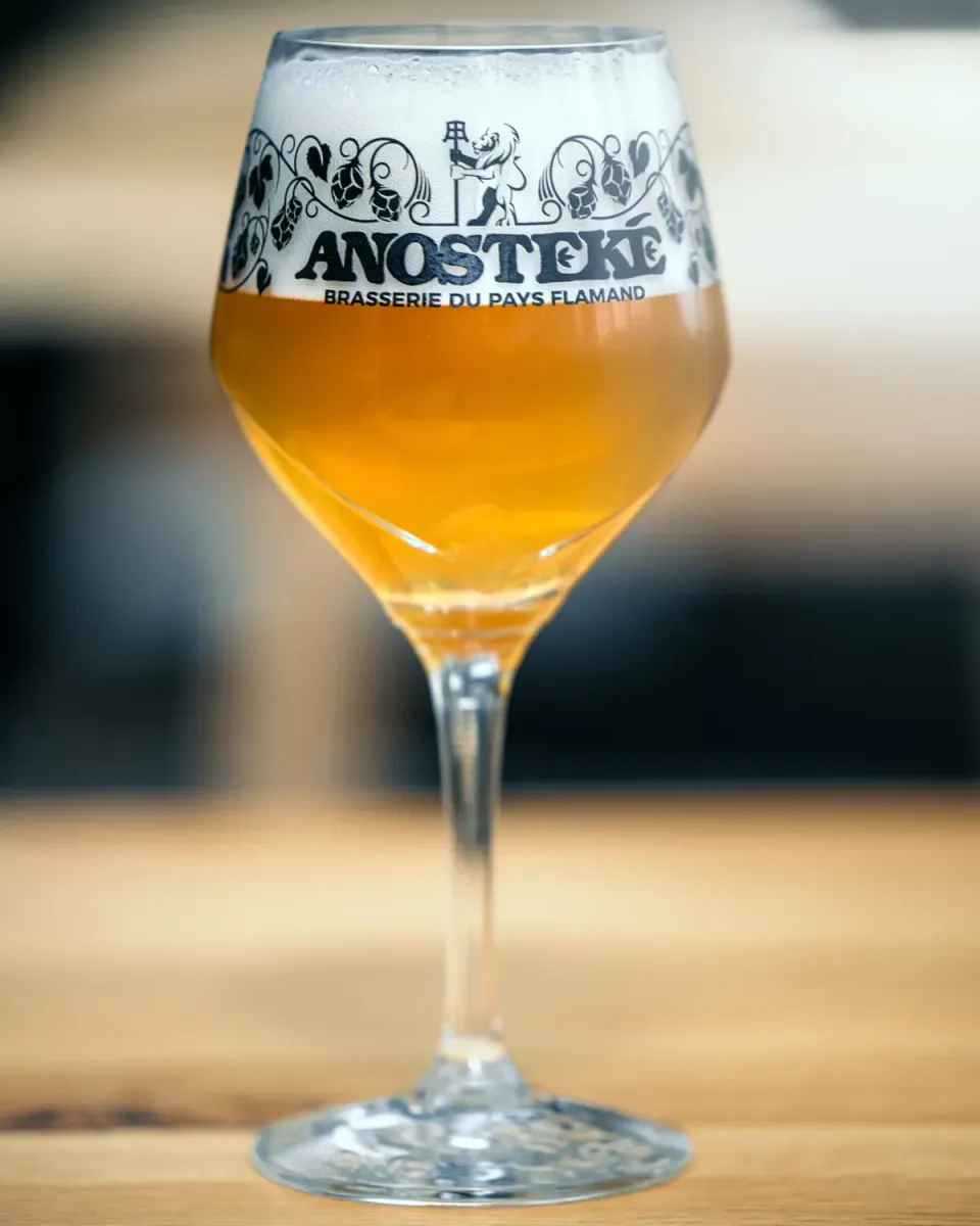 Anosteké Verre à bière officiel gravé